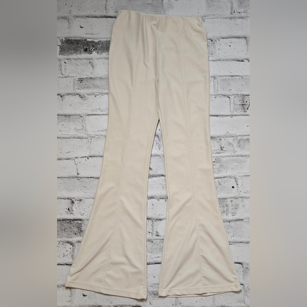 Streetwear Society Cream Flare Pants S – High Rise Stretchy Soft Y2K